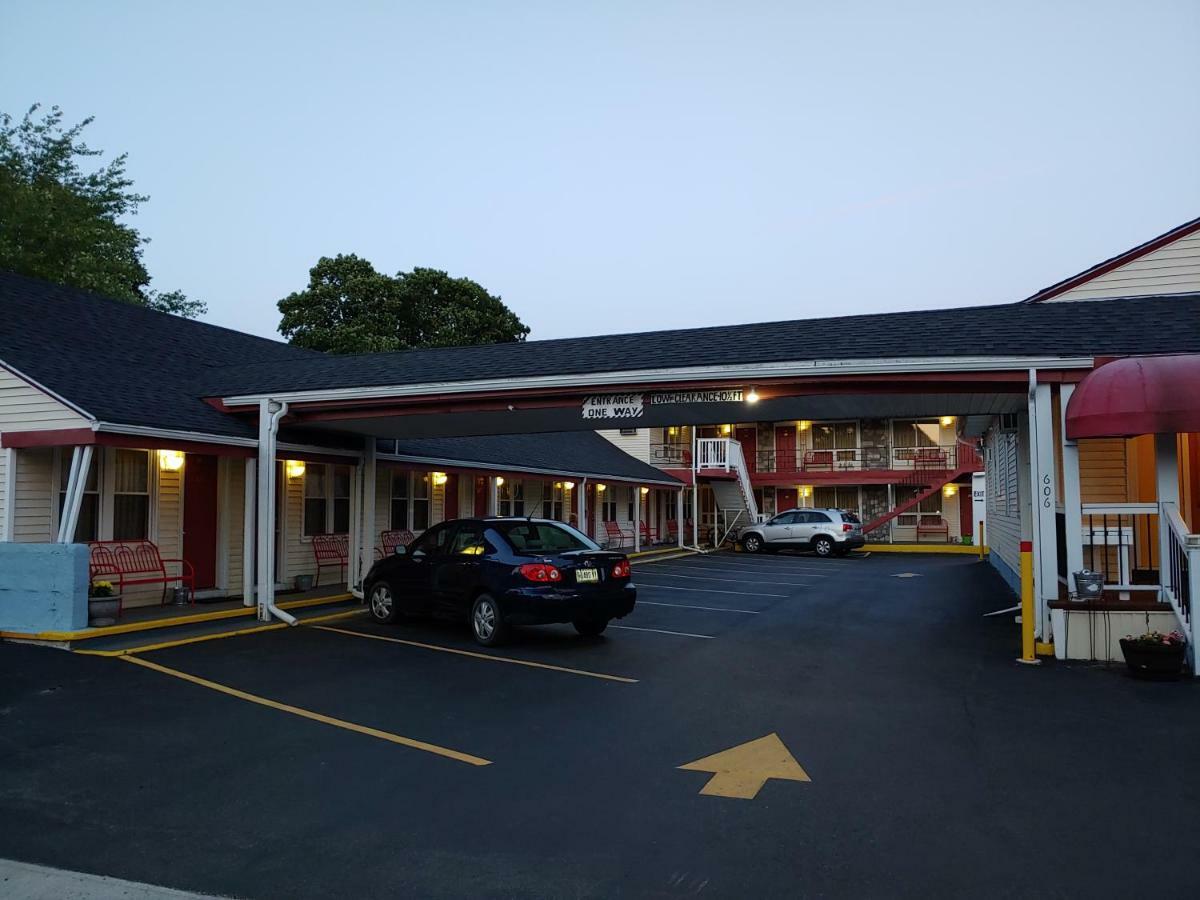 Maine Motel South Portland Exterior photo